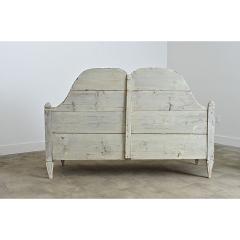 Swedish Gustavian 18th Century Painted Pine Settee with Storage - 4632858