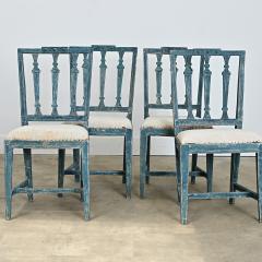 Swedish Gustavian 18th Century Set of Four Painted Side Chairs - 4612009