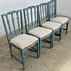 Swedish Gustavian 18th Century Set of Four Painted Side Chairs - 4612012