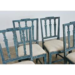 Swedish Gustavian 18th Century Set of Four Painted Side Chairs - 4612023