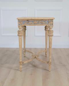 Swedish Gustavian Console Table with Carved Medallion circa 1860 - 4707118
