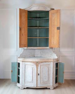 Swedish Gustavian Period Two Part Corner Cabinet with Original Paint Late 18th - 4577521