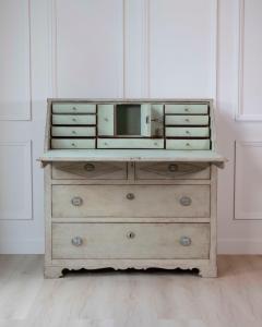 Swedish Gustavian Slant Front Secretary in Original Cream Paint 19th Century - 4577594