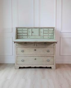 Swedish Gustavian Slant Front Secretary in Original Cream Paint 19th Century - 4577661