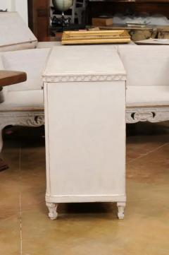 Swedish Gustavian Style 19th Century Painted Sideboard with Carved Motifs - 3547524
