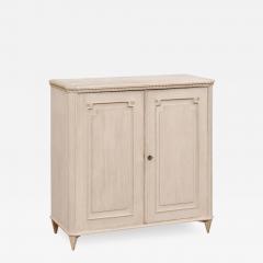 Swedish Gustavian Style 19th Century Painted Sideboard with Carved Reeded Doors - 3560681