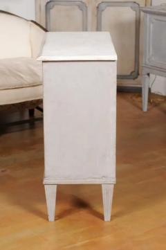 Swedish Gustavian Style 19th Century Painted Wood Sideboard with Reeded Motifs - 3485560