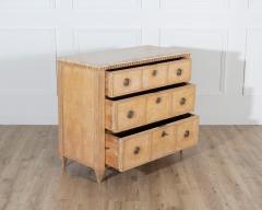 Swedish Gustavian Style Painted Chest of Drawers in Sienna and Antique White Ci - 4381229