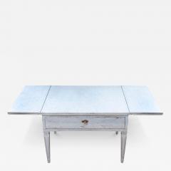 Swedish Gustavian Style Painted Coffee Table with Drop Leaves 20th Century - 3728320