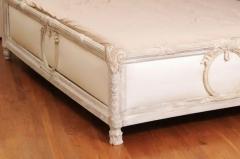 Swedish Late 18th Century Neoclassical Painted Bed with Medallions - 3451008