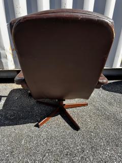Swedish Mid Century Modern Leather Tufted Swivel Adjustable Armchair - 4516550