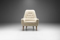 Swedish Modern Armchair with Tapered Wooden Legs Sweden 1950s - 2223428