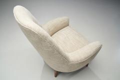 Swedish Modern Armchair with Tapered Wooden Legs Sweden 1950s - 2223430