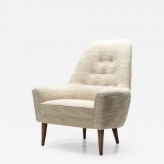 Swedish Modern Armchair with Tapered Wooden Legs Sweden 1950s - 2225363