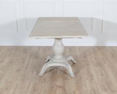 Swedish Painted Pedestal Drop Leaf Table circa 1880 - 4353511