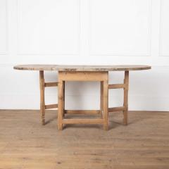 Swedish Provincial Dropleaf Table - 3560585
