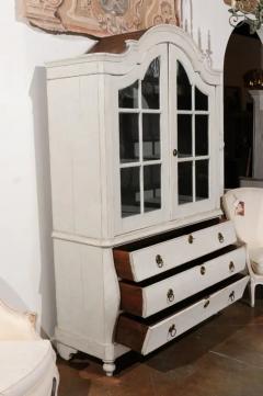 Swedish Rococo Style 19th Century Painted Wood Vitrine Cabinet with Glass Doors - 3472606