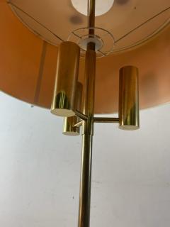 T H Robsjohn Gibbings MODERNIST BRASS TRIPOD BASE FLOOR LAMP ATTRIBUTED TO T H ROBSJOHN GIBBINGS - 2124264