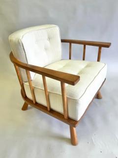 T H Robsjohn Gibbings Pair of Mid Century Modern Lounge Chairs by T H Robjohn Gibbings - 3319508