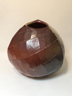 Tadashi Nishihata Large rounded triangular Tamba vessel by Nishihata Tadashi - 1918297