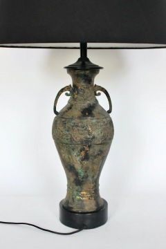 Tall Laurel Lamp Company Ancient Asian Style Bronze Table Lamp 1950s - 2851612