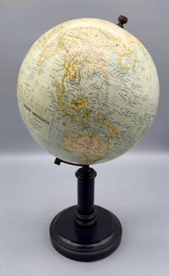 Terrestrial globe on foot Editions E Bertaux G Thomas successeur circa 1900 - 4216465