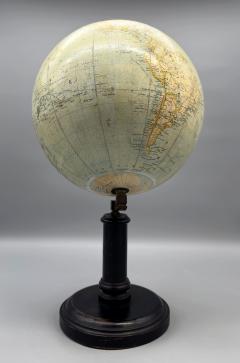 Terrestrial globe on foot Editions E Bertaux G Thomas successeur circa 1900 - 4216467