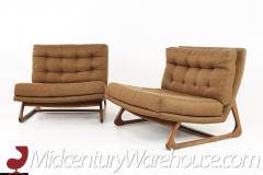 Thayer Coggin Sculpted Walnut Sled Leg Slipper Lounge Chairs A Pair - 2570179