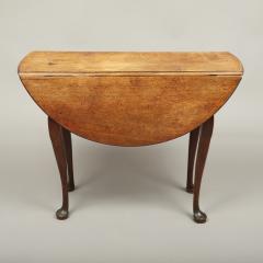 The Batchelder Family Diminutive Queen Anne Drop Leaf Table - 4533455