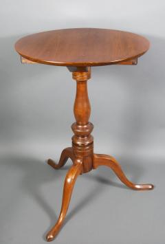 Thomas Chippendale Chippendale Walnut and Mahogany Tripod Table - 735210