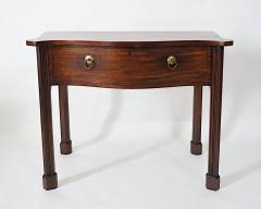 Thomas Chippendale English Chippendale Single Drawer Serpentine Mahogany Side Table circa 1760 - 4791086