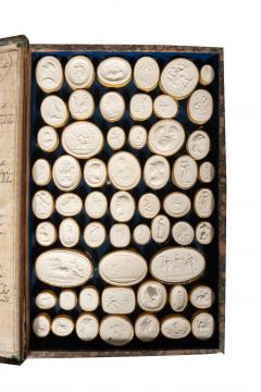 Three Volume Set Of Grand Tour Intaglios From Francesco Carnesecchi - 4611698