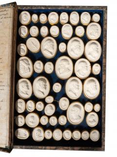 Three Volume Set Of Grand Tour Intaglios From Francesco Carnesecchi - 4611709