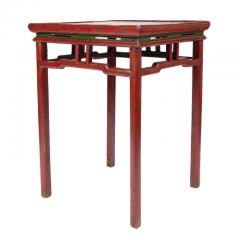 Tibetan red lacquered side table 1910  - 3279253