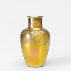 Tiffany Studios Large Gold Iridescent Vase with Intaglio Decoration - 4419481