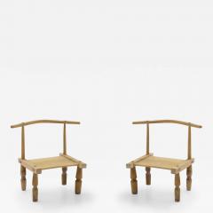 Tiny Wooden Chairs in Style African - 3655110
