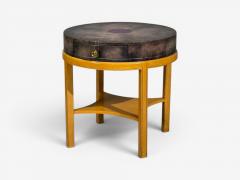 Tommi Parzinger Tommi Parzinger Nightstands Bleached Mahogany Leather USA 1930s - 4597792