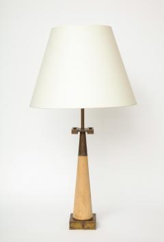 Tommi Parzinger Wood and Patinated Brass Table Lamp by Tommi Parzinger for Stiffel - 3299203