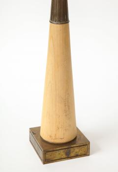 Tommi Parzinger Wood and Patinated Brass Table Lamp by Tommi Parzinger for Stiffel - 3299210