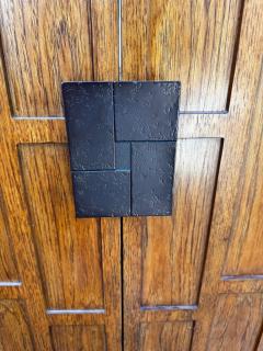 Tommy Bahama Tommy Bahama Walnut Ocean Club Coral Armoire Chest w Bi fold Doors - 4489167