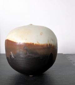 Toshiko Takaezu Ceramic Closed Form Pot by Toshiko Takaezu - 2520754