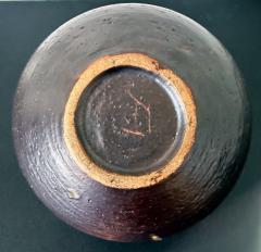 Toshiko Takaezu Ceramic Moon Pot with Rattle by Toshiko Takaezu - 4586773