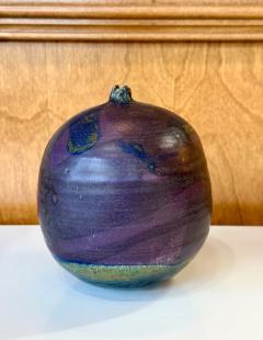 Toshiko Takaezu Closed Form Ceramic Moon Pot with Rattle by Toshiko Takaezu - 4593460