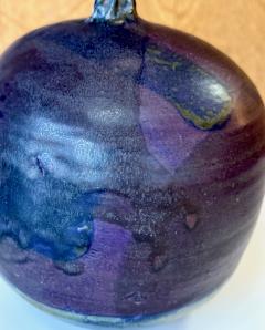 Toshiko Takaezu Closed Form Ceramic Moon Pot with Rattle by Toshiko Takaezu - 4593462