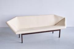 Tove Edvard Kindt Larsen Tove Edvard Kindt Larsen Prisma Sofa Ludvig Pontoppidan Denmark 1963 - 3355767