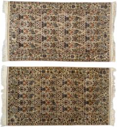 Traditional Handwoven Indian Wool Carpets India 1960s - 4287931