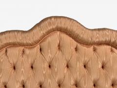 Traditional Kingsize Tufted Headboard Scalamandr Pink Silk USA 1960s - 4587844