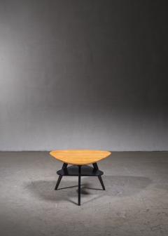 Triangle shaped coffee table - 3195647