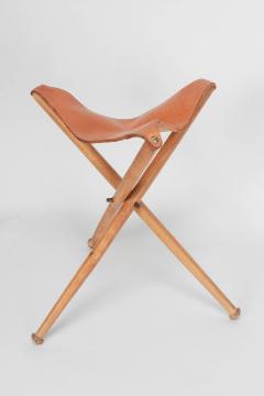 tripod hunting stool