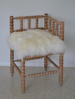 Turned Wood Corner Chair - 867489